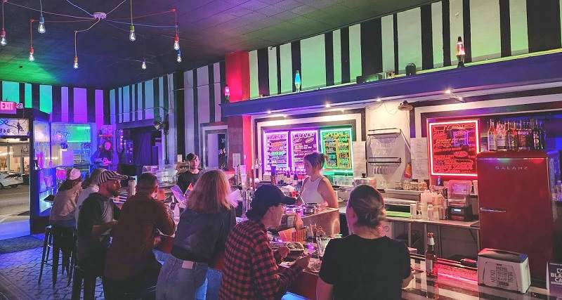 Best Places To Meet Trans In Jacksonville 4 Trans at Walrus Restaurant Jacksonville